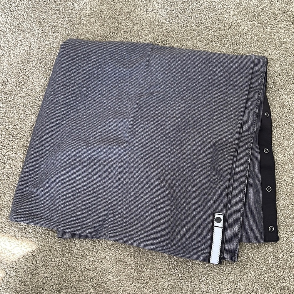 Lululemon infinity scarf
